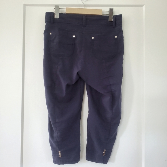 Lightweight Navy Capris - Picture 2 of 5